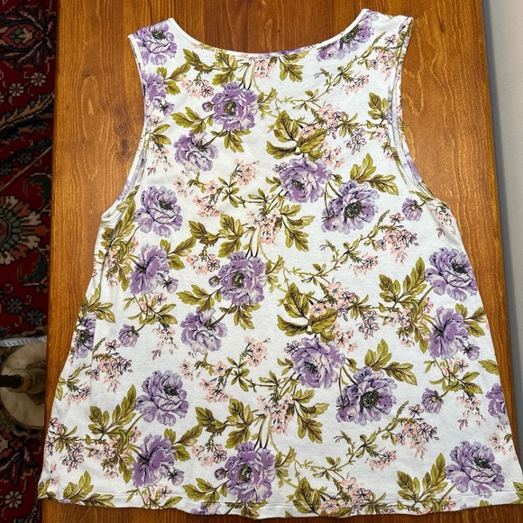American Eagle Floral Viscose Sleeveless Top Purple Pink White - Picture 5 of 7